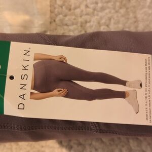 XL: 💜 Danskin Purple Leggings